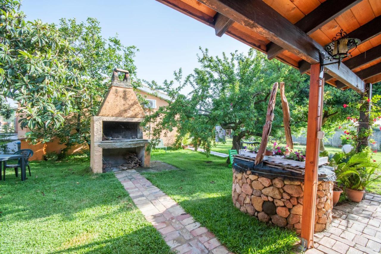 Bed and Breakfast Is Cuccus Masainas Esterno foto