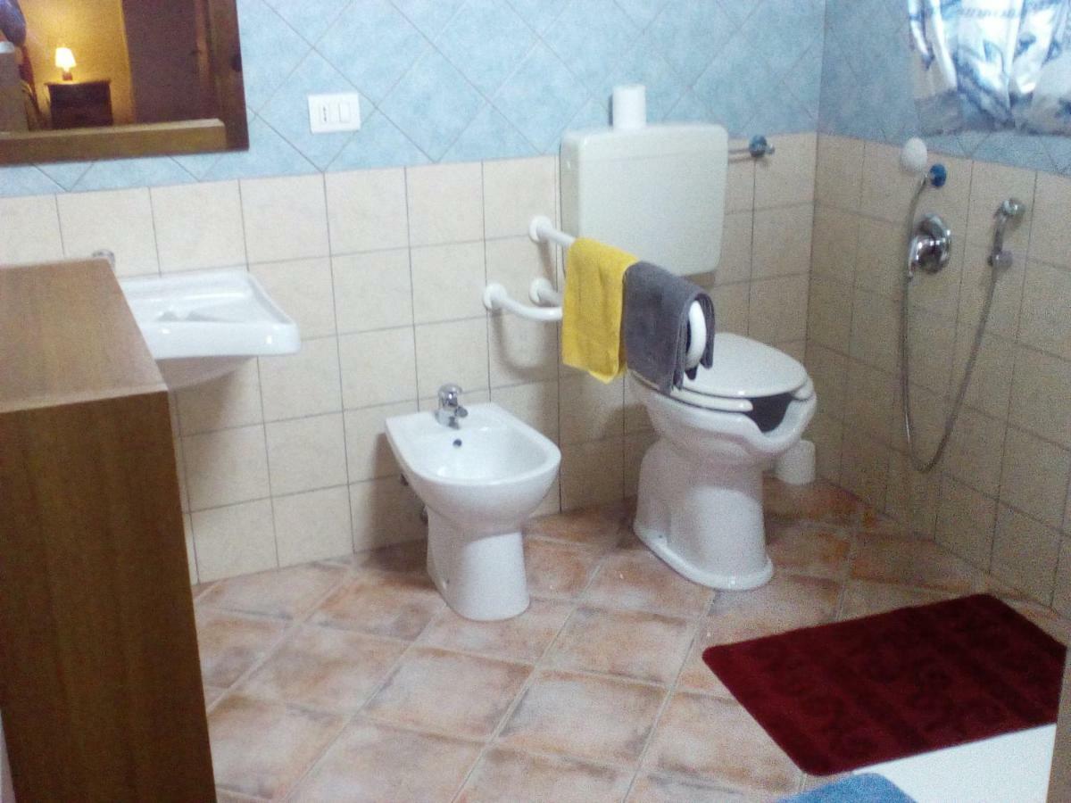 Bed and Breakfast Is Cuccus Masainas Esterno foto